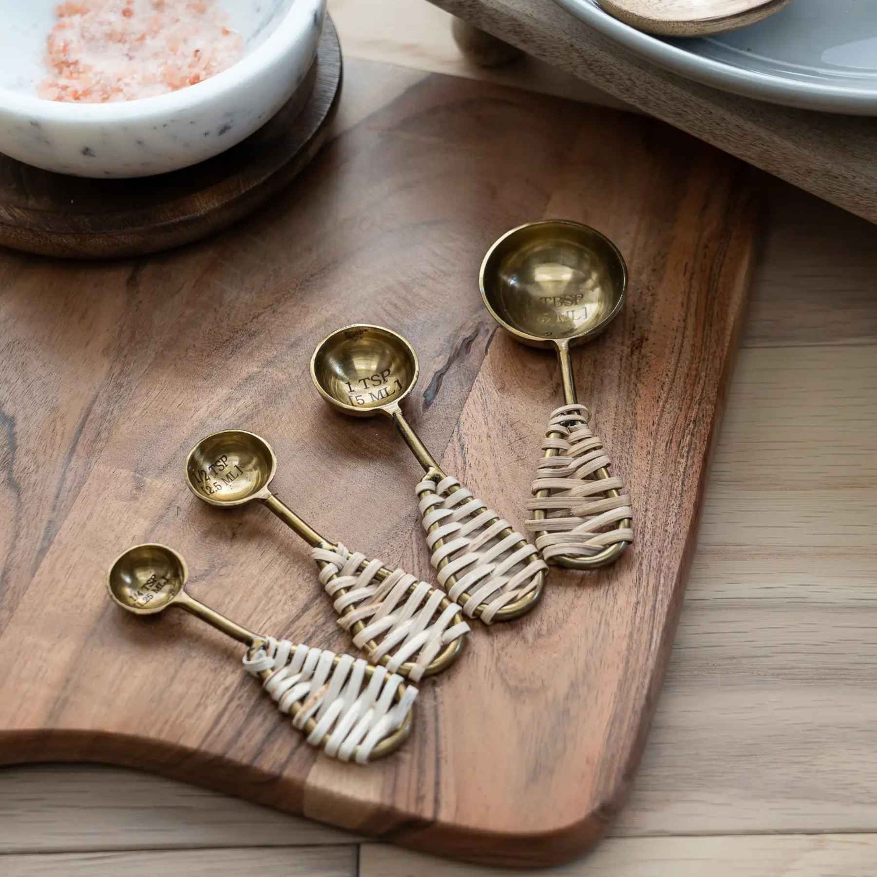 Wicker Rocking Spoon Measuring Spoons with Wicker Handles – Better Way Designs